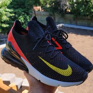Women's Nike Air Max 270 Flyknit